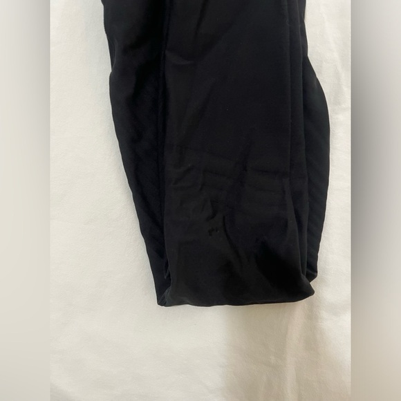 Lululemon black leggings - Picture 7 of 7